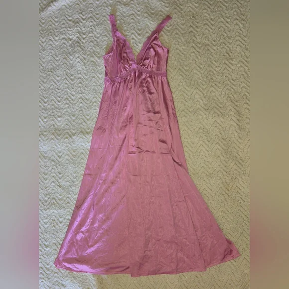 Elegant Pink Maxi Dress - Picture 2 of 5